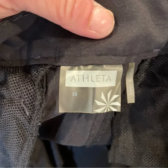 Athleta black active & everyday pants Women 10 Like New - Picture 13 of 14